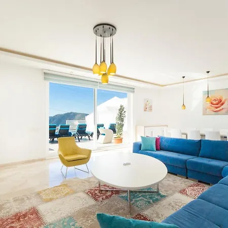 Sleeps 9 With Pool Air Con And Wifi *