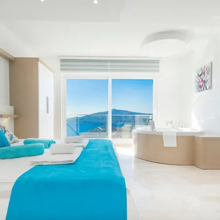 Sleeps 9 With Pool Air Con And Wifi فيلة